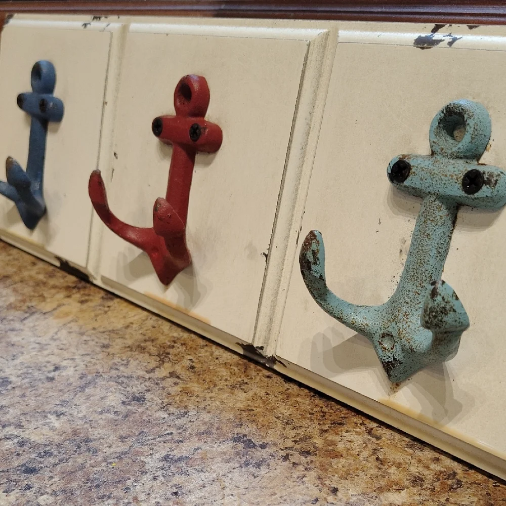 Coastal Anchor Wall Hooks - Cream with Blue, Red, Turquoise Anchors